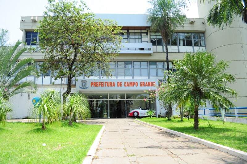 É do Paço Municipal que o prefeito vai administrar a grandeza os desafios de Campo Grande. (Foto: Rodrigo Pazinato)