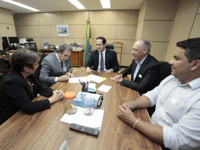 Mendonça Filho, Moka, Peluffo e Tereza Cristina participaram de assinatura. (Foto: Divulgação/Assessoria)