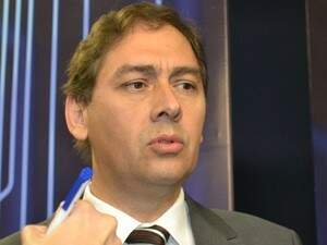 Bernal cancelou ou suspendeu licitações e depois fez contratos emergenciais (Foto: Arquivo)