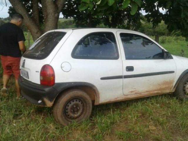 Tratorista que passava pelo local ajudou no socorro da vítima até uma fazenda próxima (Foto: Divulgação 5º BPM)