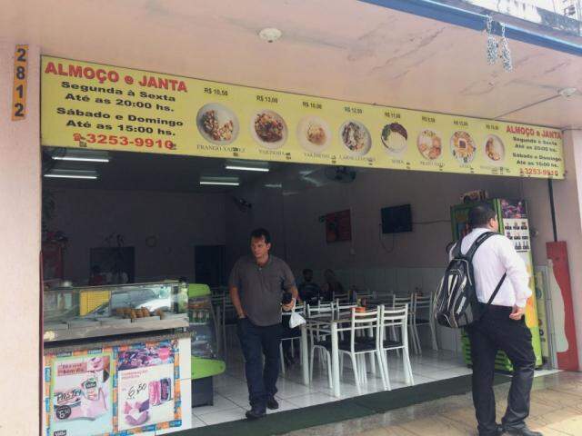 Comida Chinesa fica na Rui Barbosa, quase esquina com a Dom Aquino, no número 2.812. (Foto: Thaís Pimenta)