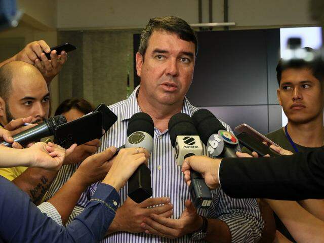 Secretário estadual de Governo, Eduardo Riedel, durante entrevista na Governadoria (Foto: Edemir Rodrigues/Governo MS)
