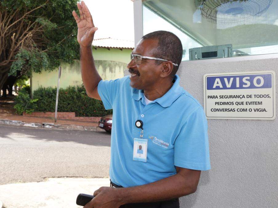 Toques leves de buzinas e gritos de “Oi seu João”, pela janela pela janela aberta também são comuns a cada minuto. (Foto: Kísie Ainoã)