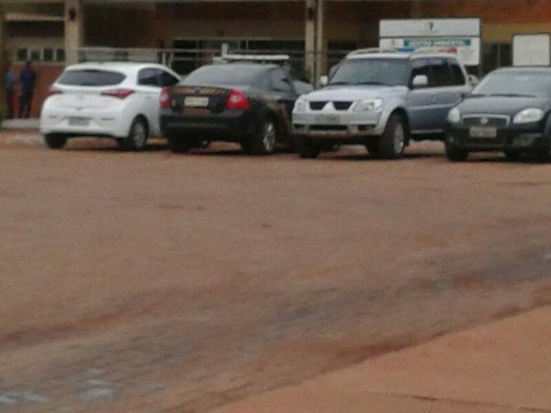 Policiais cumprem mandado hoje (24) pela manhã em Dourados, na usina de pecuarista amigo de Lula. (Foto: Direto das Ruas)