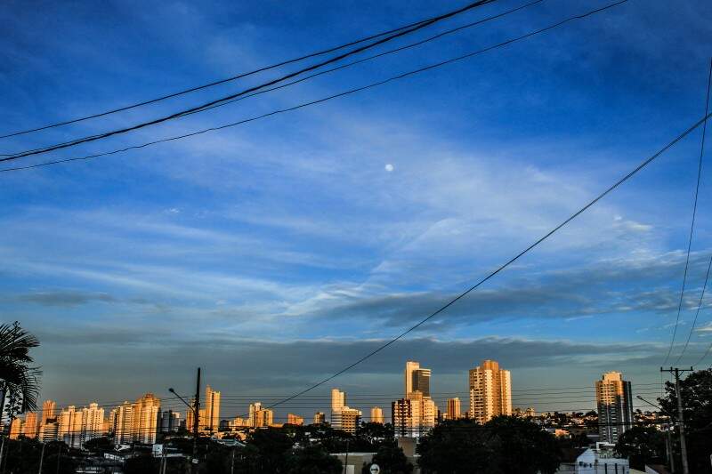 Em Campo Grande, mínima de 22ºC nesta quarta-feira e a máxima chega a 29ºC. Previsão de chuvas para a Capital. (Foto: Marina Pacheco)