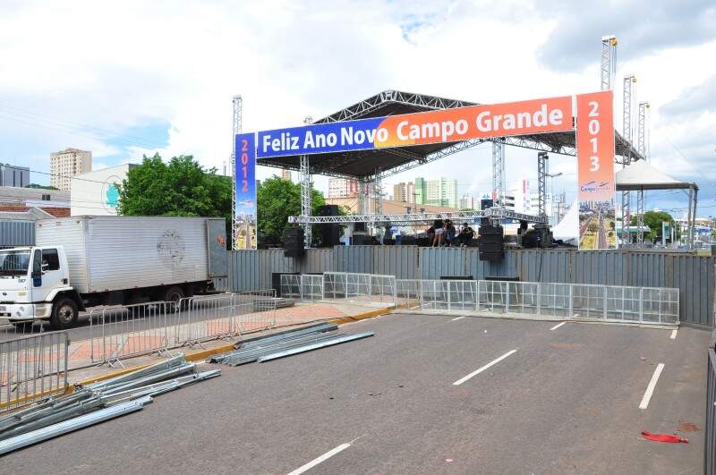 Fernando Correa da Costa terá 200 seguranças durante show de Réveillon Diversão Campo Grande Fernando Correa da Costa terá 200 seguranças durante show de Réveillon Diversão Campo Grande