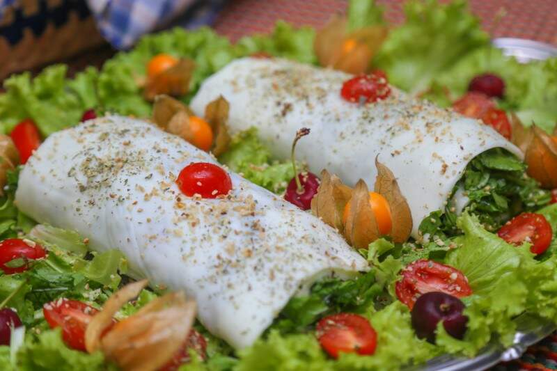 Mussarela de búfala com recheio de creme de leite faz sucesso como