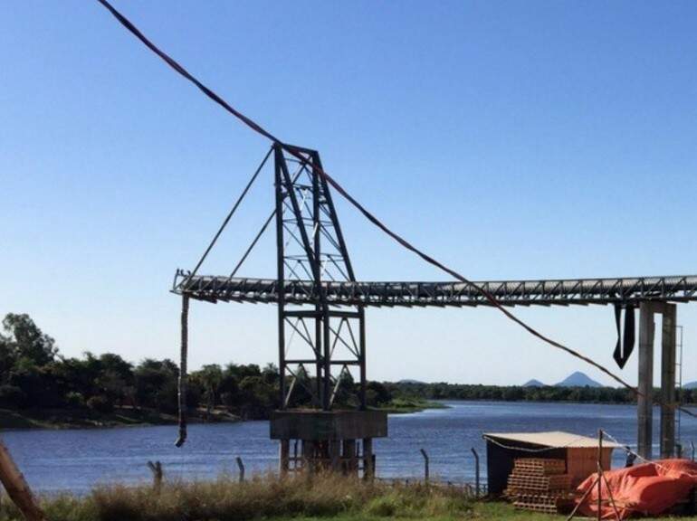 Na fronteira com o Paraguai, porto foi reativado em outubro de 2015, após mais de uma década fechado (Foto: Divulgação/Semade)