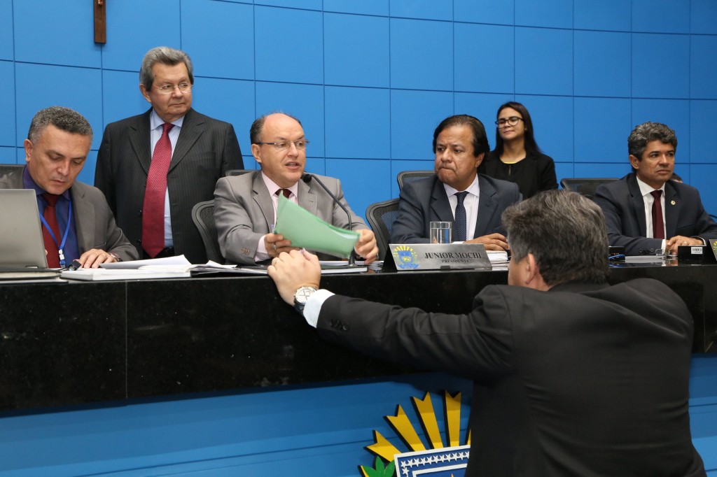 Deputados Junior Mochi (MDB), Amarildo Cruz (PT), Rinaldo Modesto (PSDB) e Lídio Lopes (PEN), durante sessão (Foto: Victor Chileno/ALMS)