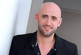 Paulo Gustavo acha um saco foto o dia inteiro, mas quer o sucesso