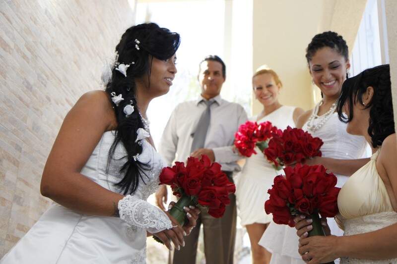 A expectativa, os sorrisos e a ansiedade. Elas também dividiram estes sentimentos antes da troca de alianças.