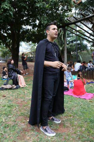 Um dos organizadores, Renan diz que data é para resgatar o sagrado feminino. (Foto: Fernando Antunes)