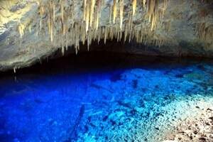 Gruta do Lago Azul é o principal cartão postal da cidade (Foto: BonitoInforma/divulgação)