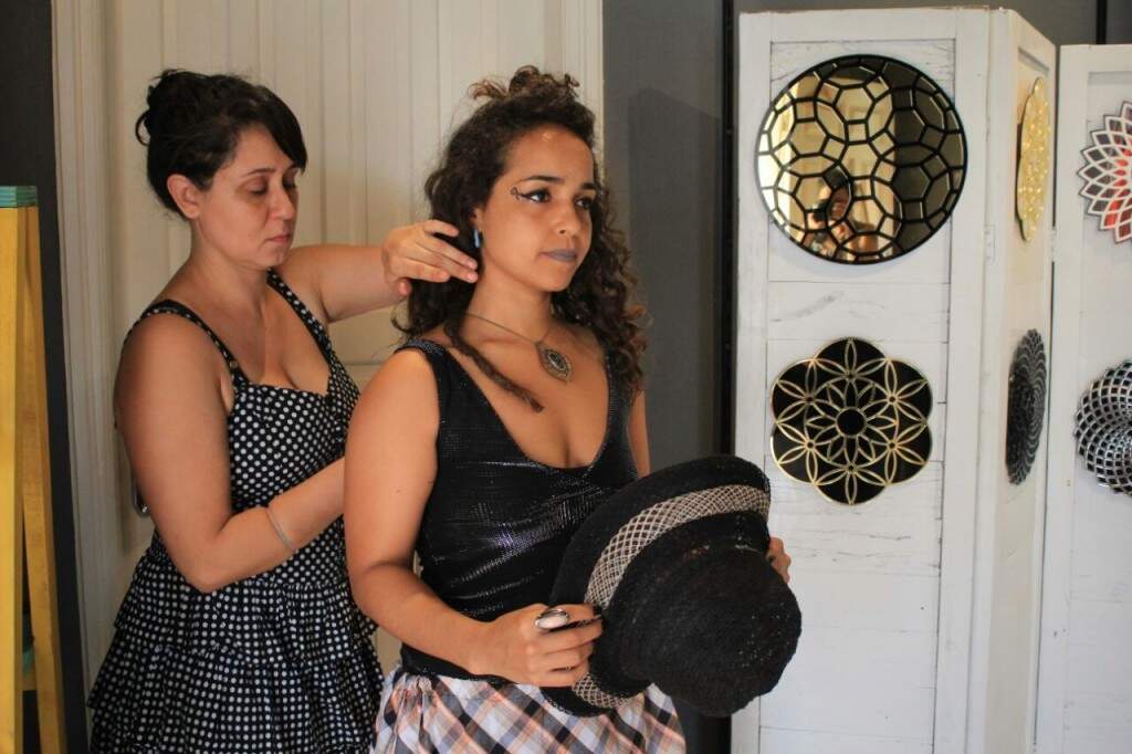 Editorial "Bruxas Contemporâneas", fala muito da mulher e das suas forças na cotidiano. (Foto: Marina Pacheco)