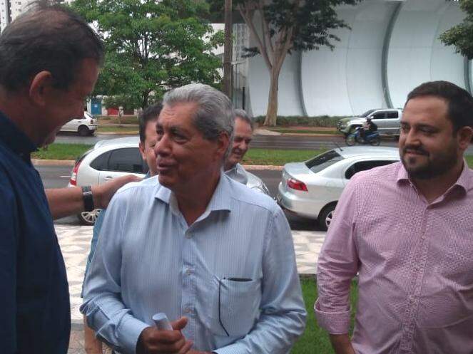 André (ao centro) segue na liderança do MDB e é cotado para disputar a prefeitura de Campo Grande. (Foto: Leonardo Rocha)