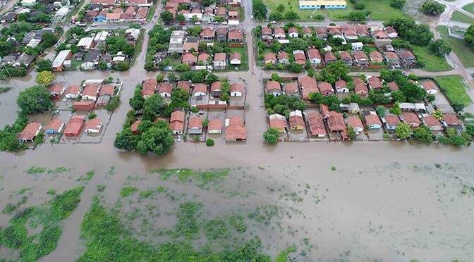 m Porto Murtinho, onde cerca de 300 moradores ficaram desalojados após alagamento, Estado montou força-tarefa para dar apoio ao município (Foto: Divulgação)