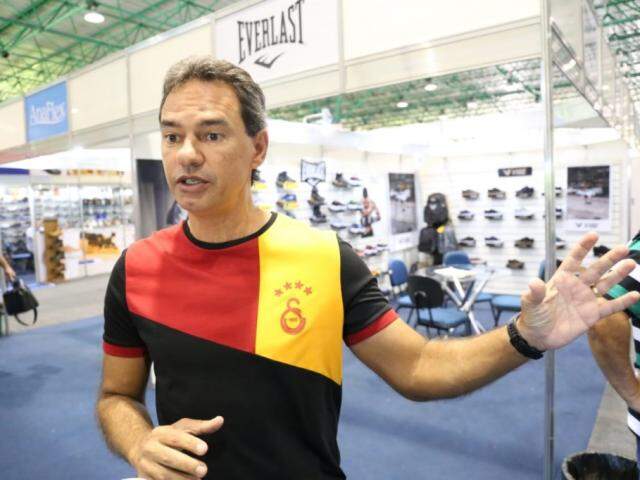 Prefeito de Campo Grande, Marquinhos Trad (PSD) no primeiro dia da Feira de Calçados de 2020 (Foto: Paulo Francis)