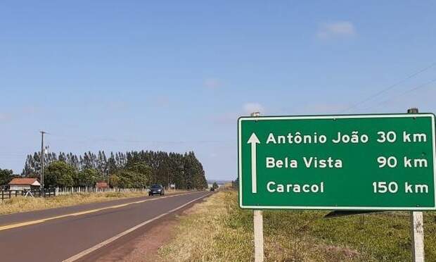 Motociclista é encontrado morto horas depois de cair em barranco ...