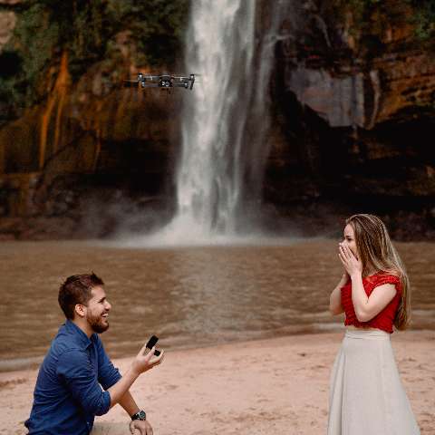 Drone ajudou Jadson a pedir noiva em casamento, após falhar 3 vezes