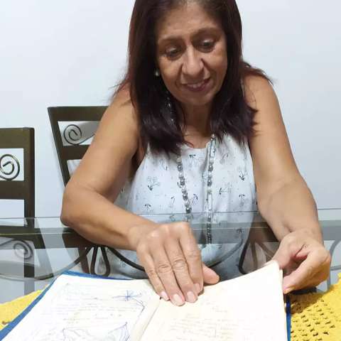 Coronavírus adia visita à amiga que caderno trouxe 50 anos depois