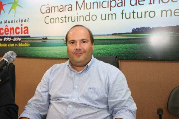 Henrique Cesar Liria Alves assumiu novo mandato em Inocência em 2017. (Foto: Divulgação)