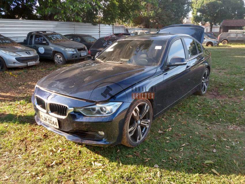 BMW também foi atração do leilão, sendo arrematado por R$ 50 mil (Foto/Divulgação)