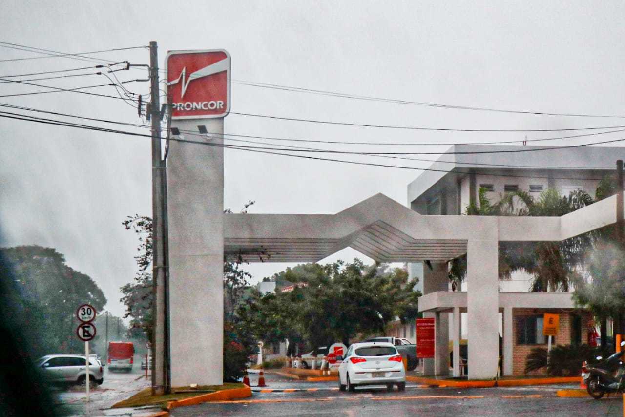 Hospital do Proncor é uma das unidades com 100% de ocupação de leitos de UTI. (Foto: Henrique Kawaminami)