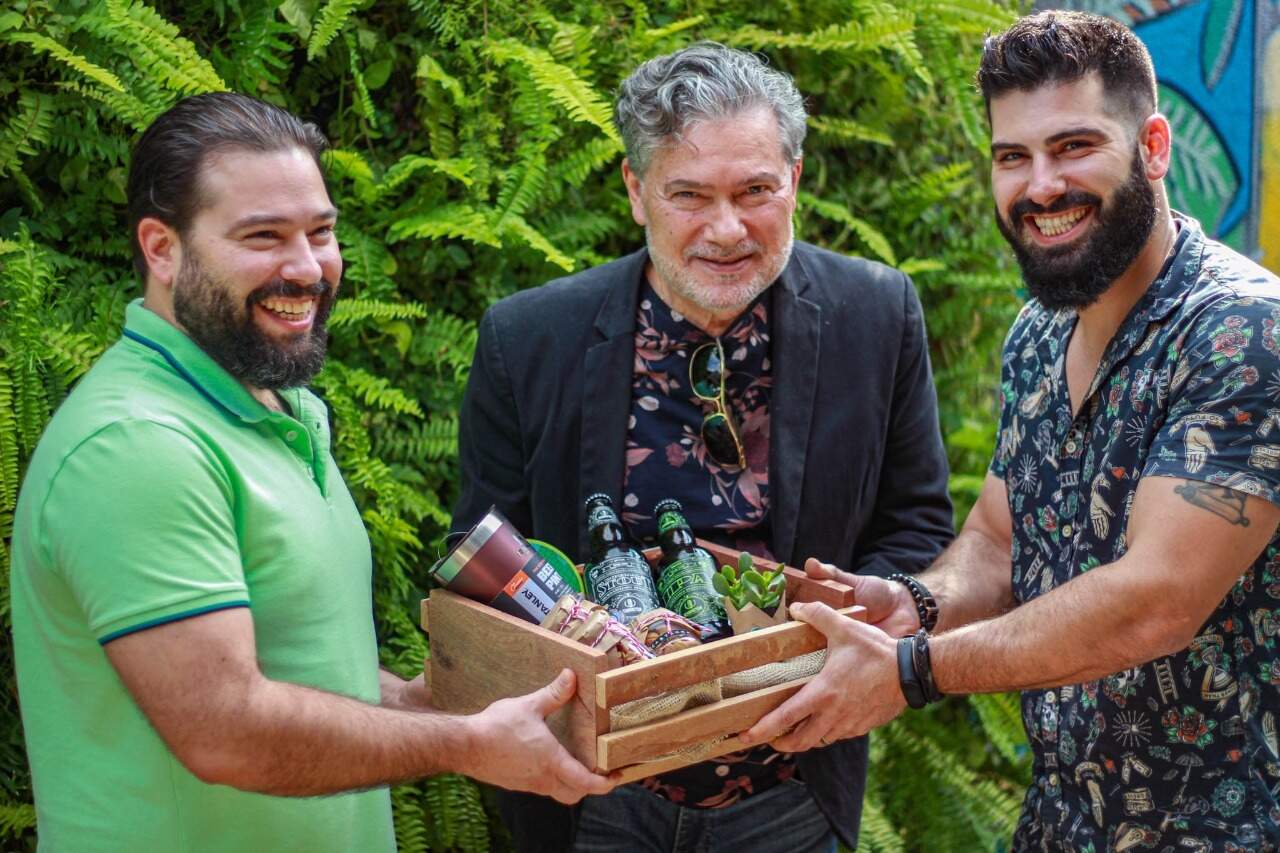 Mais do que só bebidas, cervejas são perfeitas para compartilhar momentos especiais nesse Dia dos Pais (Foto: Divulgação/Agência Tecla).