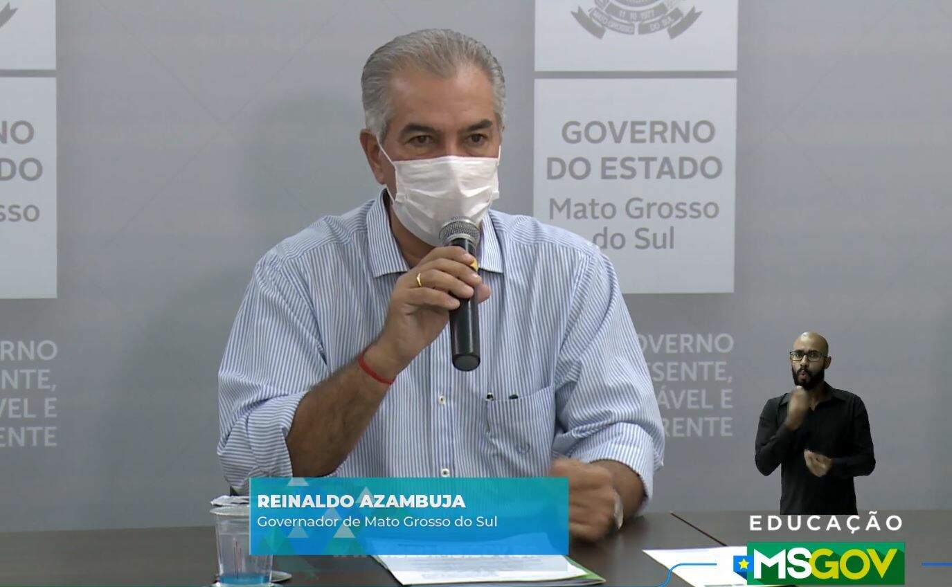 O governador Reinaldo Azambuja fez o anúncio em live nesta tarde. (Foto: Reprodução Facebook)