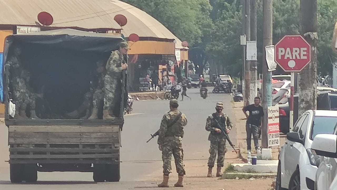Presença militar aumentou nesta quarta-feira em Pedro Juan Caballero (Foto: Ademir Almeida)