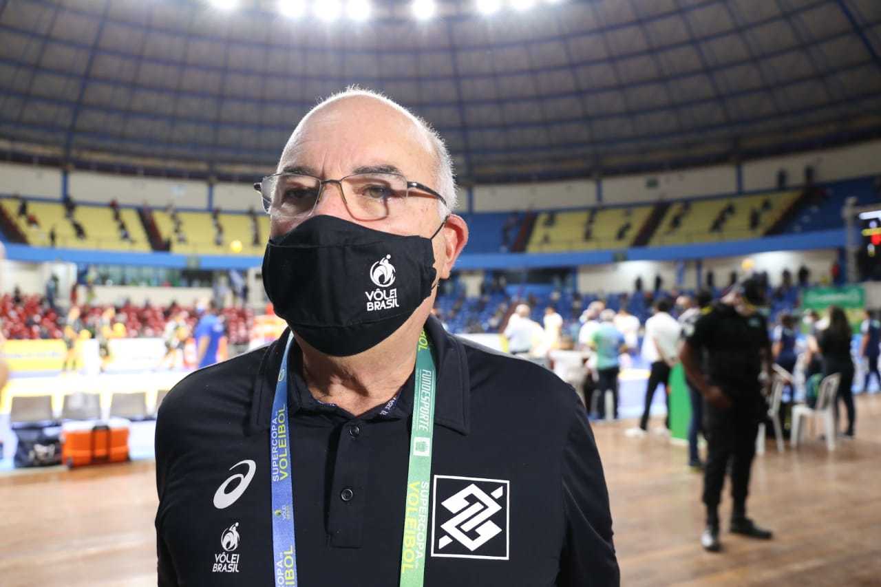 Diretor da CBV, Radamés Latarri elogia a estrutura apresentada em Campo Grande (Foto: Paulo Francis)