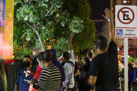 Recorde na pandemia, em 1 mês Capital tem 6 vezes mais pessoas com vírus ativo