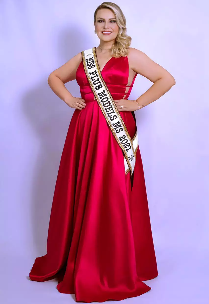 Em 2021, ela se tornou Miss Plus Modelos MS e que concorre ao Miss Universo (Foto: Arquivo Pessoal)