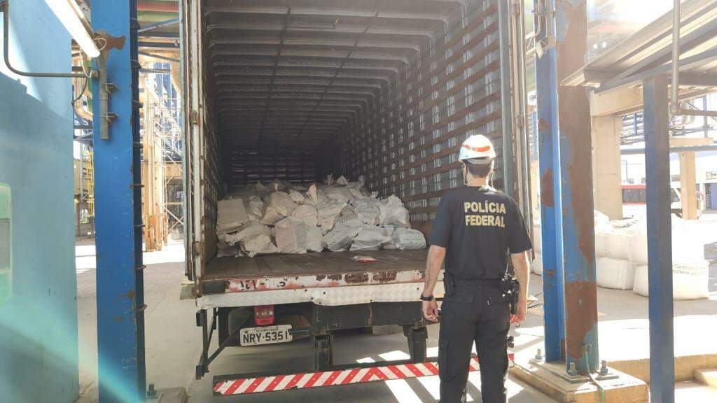 Mais de 7 toneladas de maconha e cocaína foram incineradas (Foto: Divulgação/PFMS)